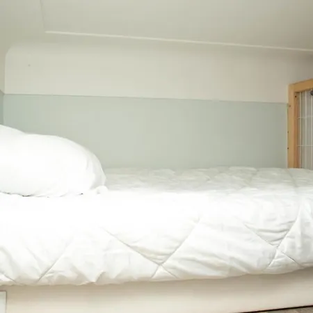 Апартаменты Cozy Studio En Centre-ville De *